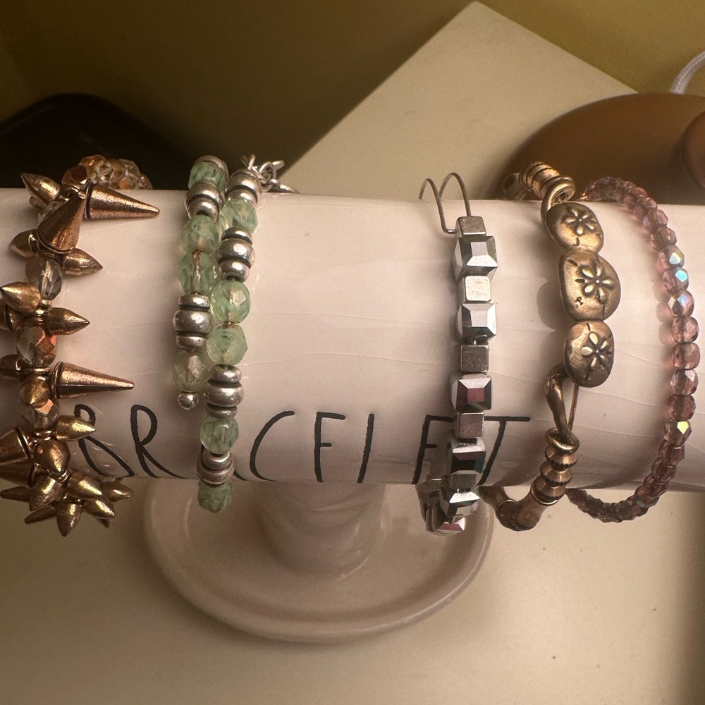 Alex and Ani Bundle of 5 EUC Vintage Bangle and Wrap Bracelets Silver Gold Beads